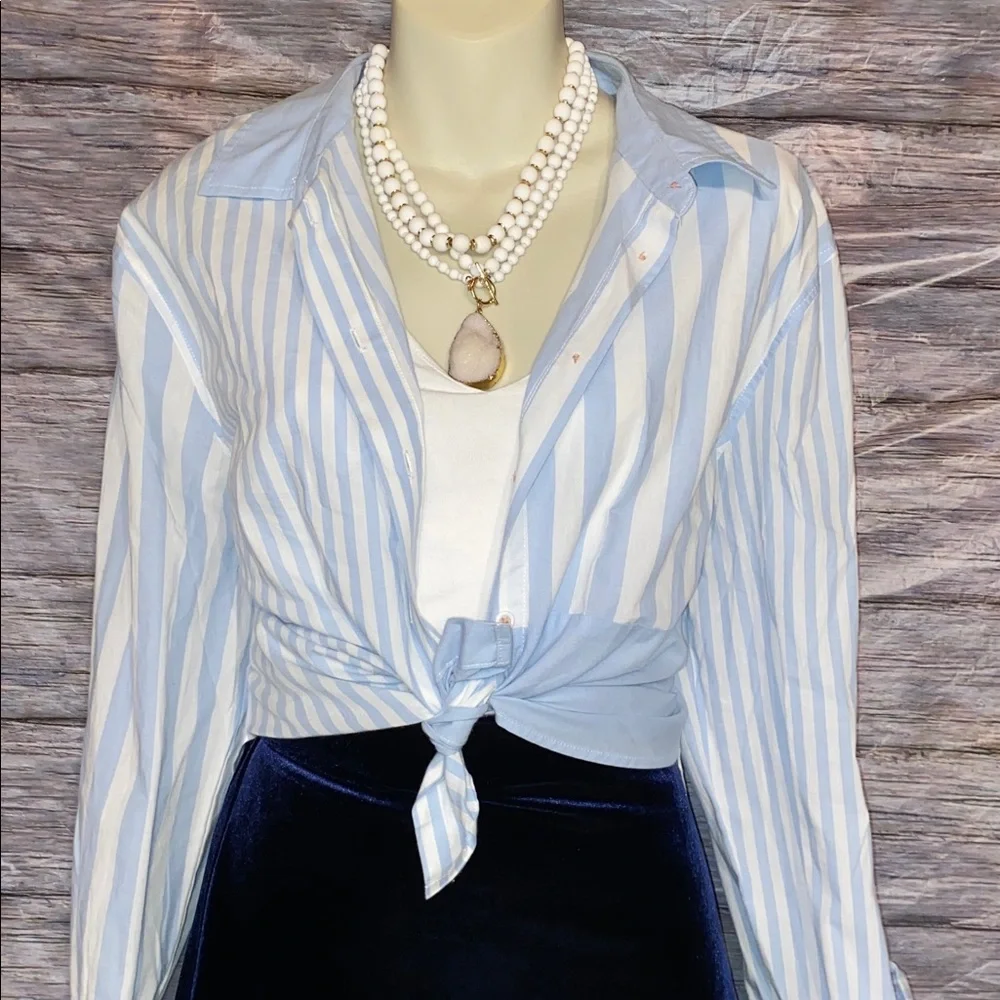 Sold* Maurices Blue & White Striped Button Down Cropped Top - Picture 2 of 7